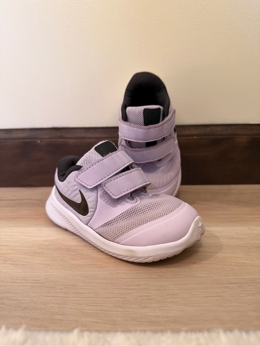Nike Kids' Lavender Velcro Sneakers with Black Swoosh